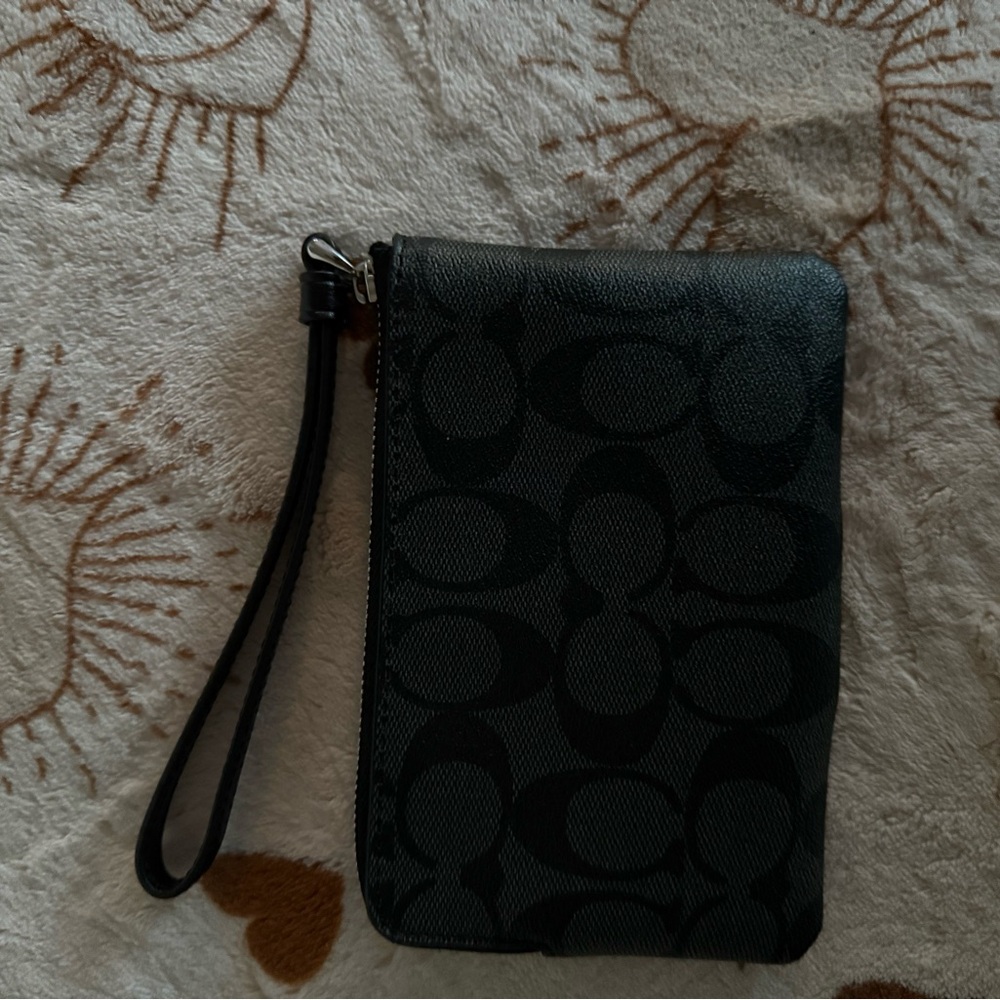 Coach Signature Black Wristlet